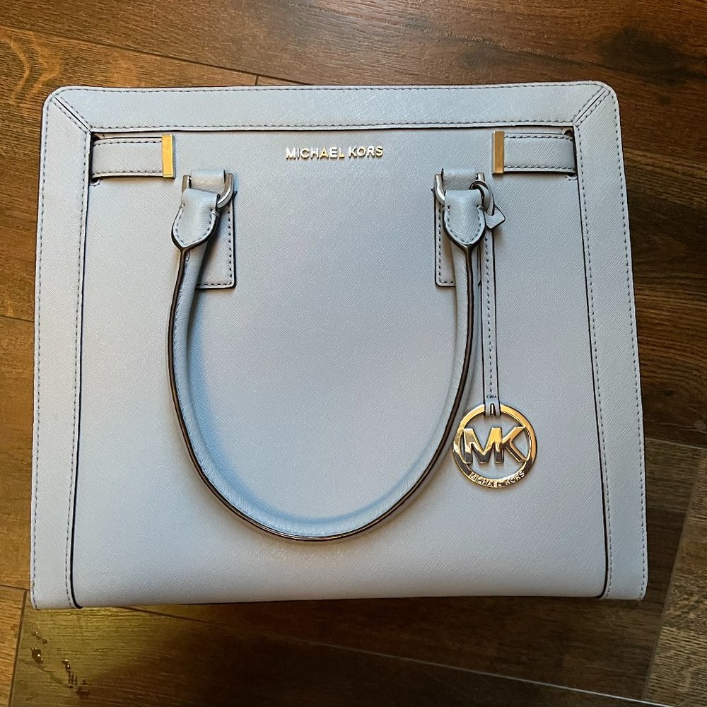 MICHAEL Michael Kors Voyager Large Tote  - like new